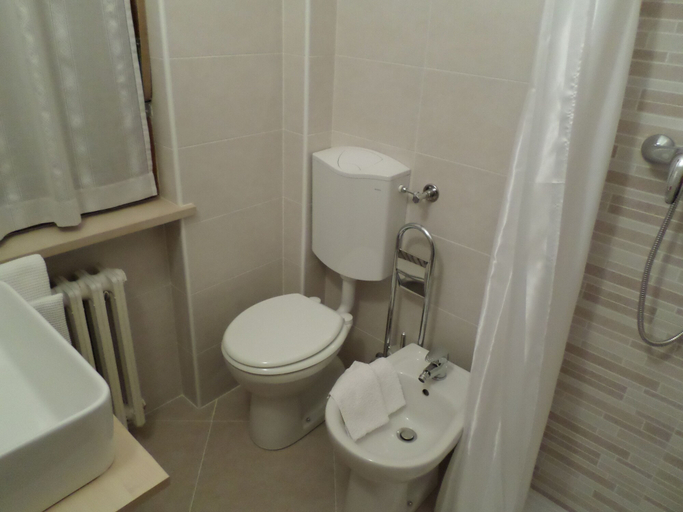 Bathroom 5, Villa Ester, Trento