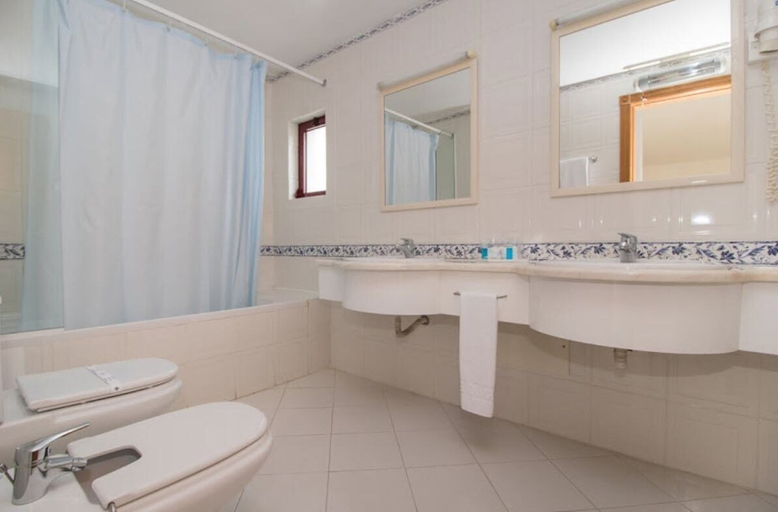 Bathroom 5, Hotel Apartamento do Golfe, Loulé
