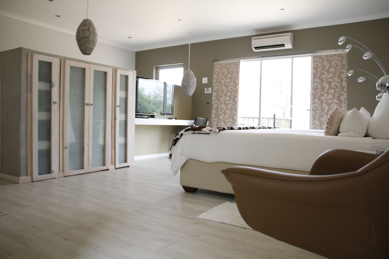 Bathroom 3, Utopia Boutique Hotel, Windhoek East