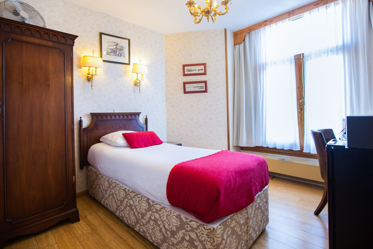 Bedroom 5, Hotel Atlanta, Amsterdam