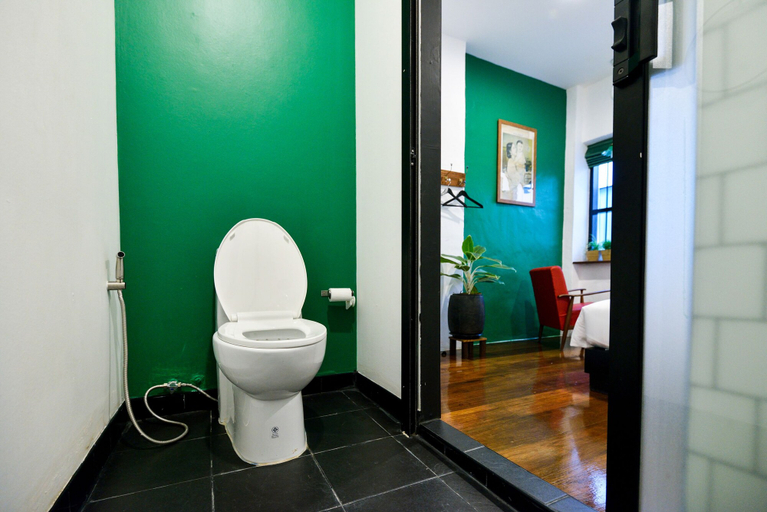 Bathroom 5, The Rommanee Classic Guesthouse, Phuket Island