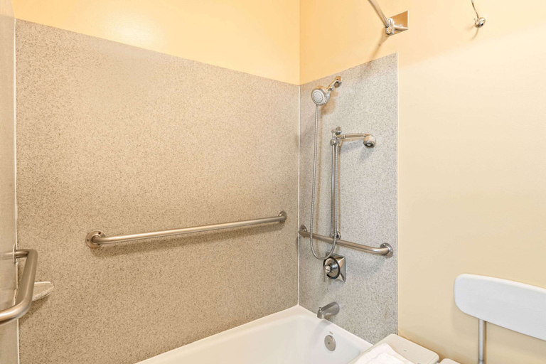 Bathroom 4, La Quinta Inn & Suites by Wyndham Logan, Cache