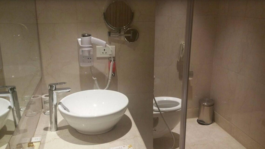 Bathroom 5, Hotel Marigold Jaipur, Jaipur