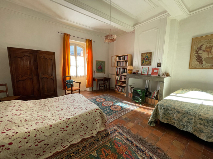 Bedroom 5, Les Asphodeles, Gard
