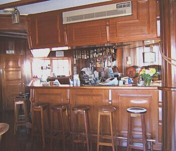 Food & Drinks, Vila Ventura Apartment Hotel, Santa Cruz