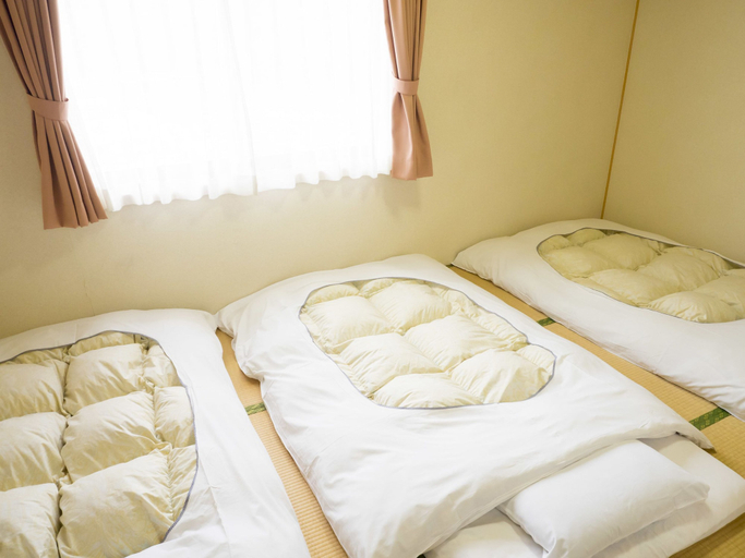 Bedroom 3, Hikone Station Hotel, Hikone