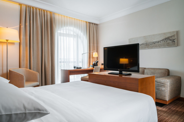 Bedroom 2, Radisson Blu Hotel, Kyiv Podil City Centre, Podil's'kyi