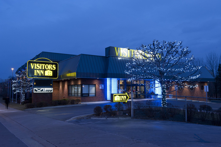 Exterior & Views 2, Visitors Inn, Hamilton