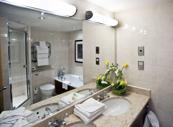 Bathroom 5, Apollo Hotel, Hampshire