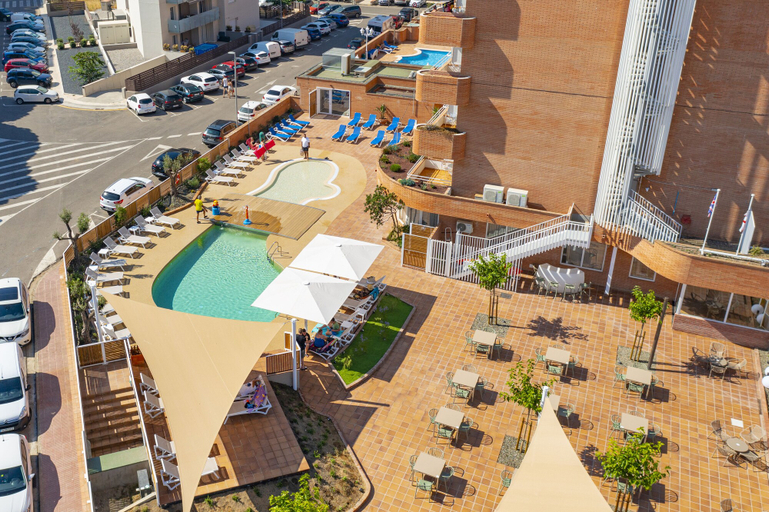 Exterior & Views 2, Hotel Prestige Sant Marc, Girona
