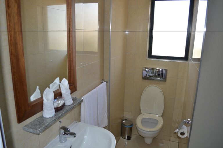 Bathroom 4, Mesami Hotel, eThekwini