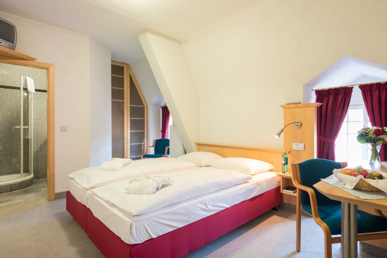 Bedroom 3, Schlosshotel Weilburg, Limburg-Weilburg
