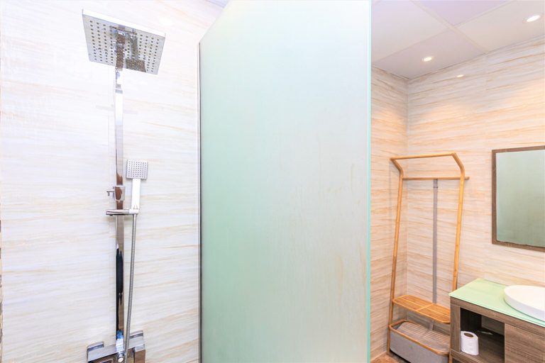Bathroom 4, Gorgeous 1 bedroom with balcony in Dubai Marina, Dubai