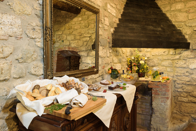 Food & Drinks 5, Laticastelli Country Relais, Siena
