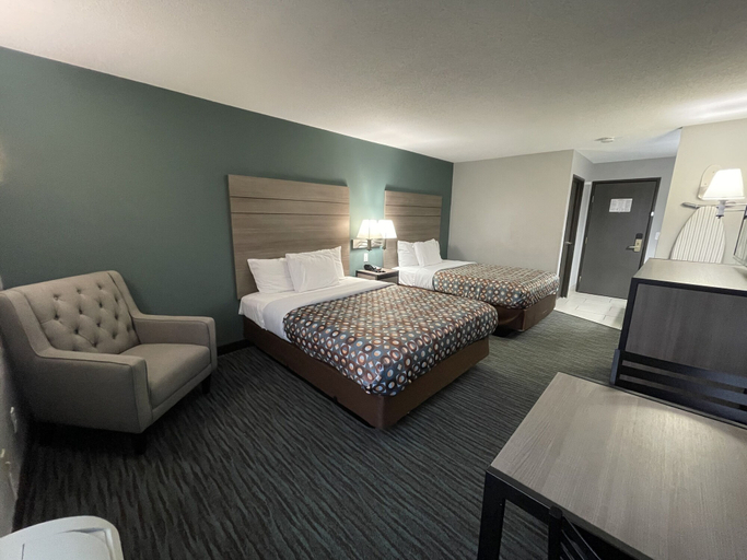 Bedroom 2, Countryside Inn & Suites, Pottawattamie