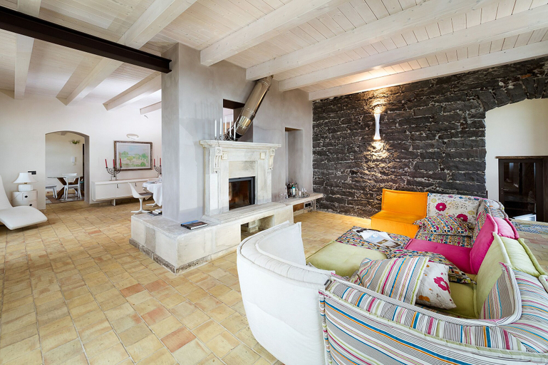 Living area 2, La Torretta, Catania