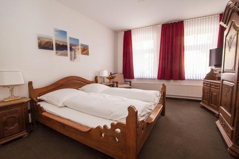Bedroom 4, Hotel Alt Westerholt, Recklinghausen