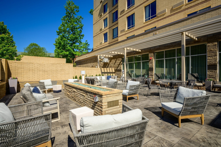 Food & Drinks 2, Courtyard by Marriott Raleigh Cary Crossroads, Wake