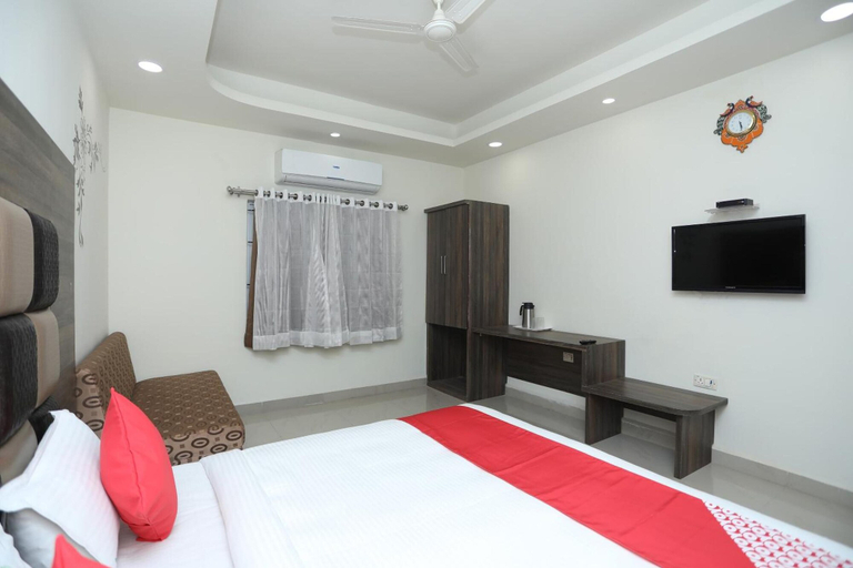 Bedroom 2, Hotel Smart Room By Shree Vatika, Bhopal