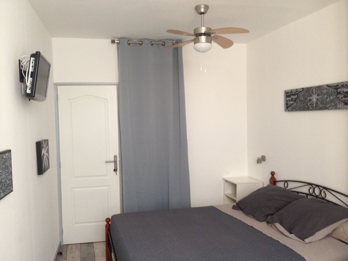 Bedroom 4, La Re'Belle, Pyrénées-Orientales