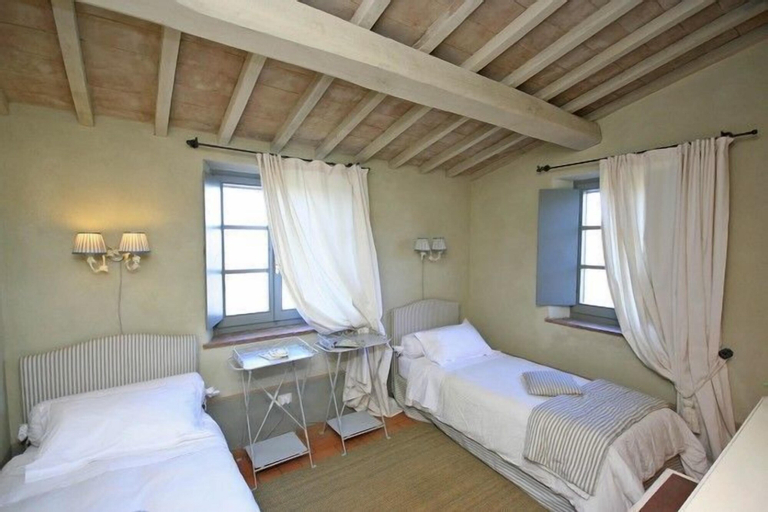 Bedroom 2, Villa Danilo, Siena
