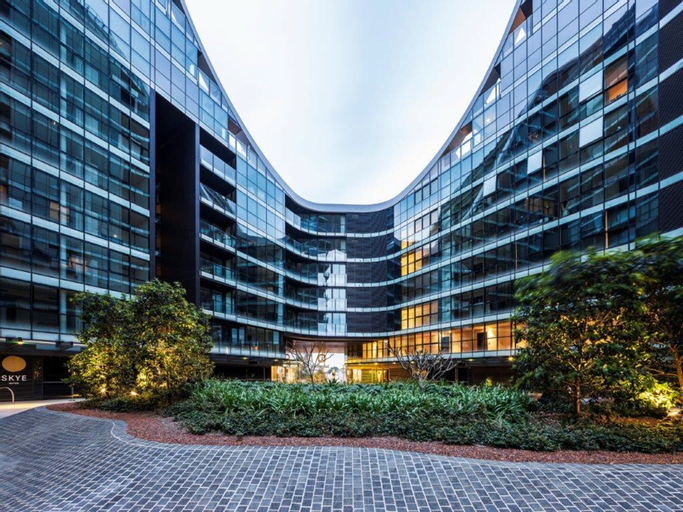 Exterior & Views 25