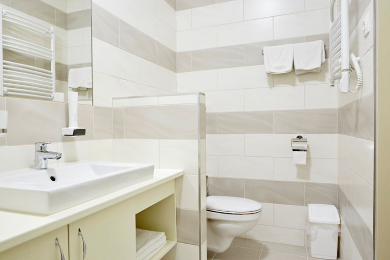 Bathroom 4, Astoria Hotel, Balatonfüred