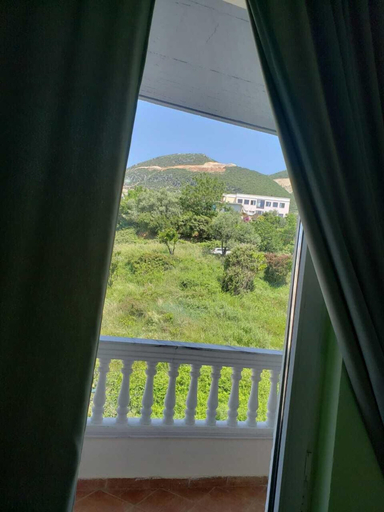 Others 5, Hotel Nacional, Vlorës
