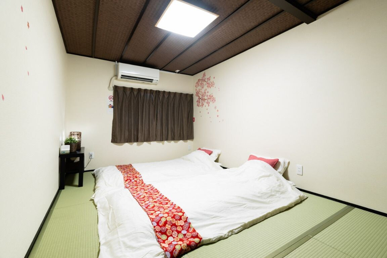 Bedroom, Tsuruhashi Guest House, Osaka