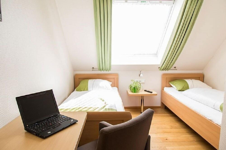 Bedroom 2, Hotel-Gaststätte Franke, Borken