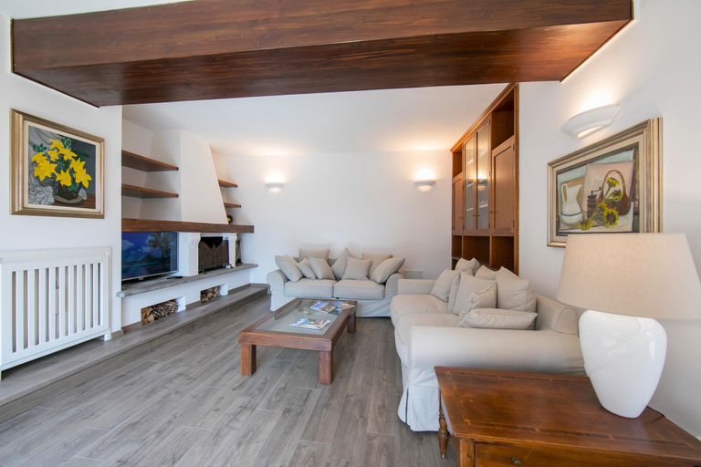 Living area 5, Ai Cedri, Como