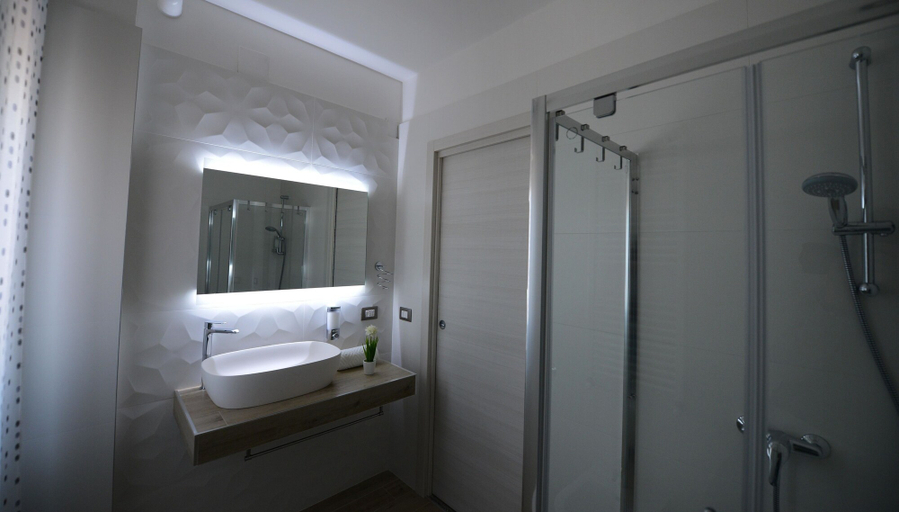 Bathroom 5, Eden Sassi Matera, Matera