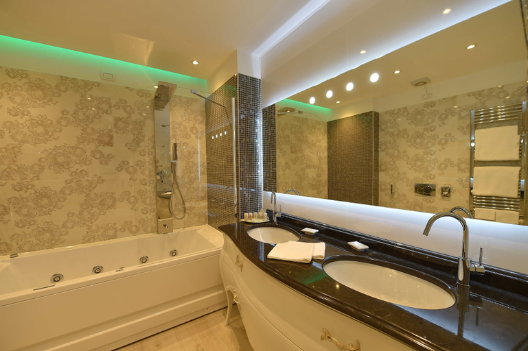 Bathroom 4, Hotel Savoia e Jolanda, WorldHotels Elite, Venezia