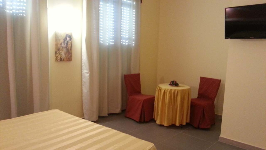 Bedroom 4, Capodichino International Hotel, Napoli