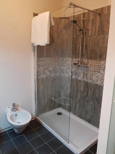 Bathroom 5, Piccolo Hotel Olina, Novara