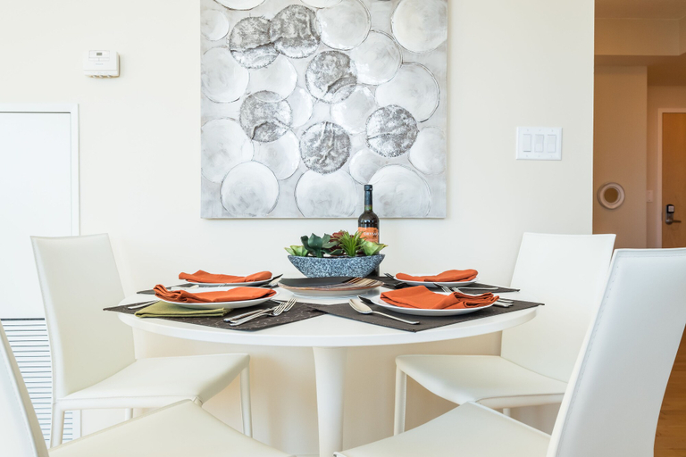 Others 5, QuickStay - Premium 2bdrm Downtown Condo, Toronto