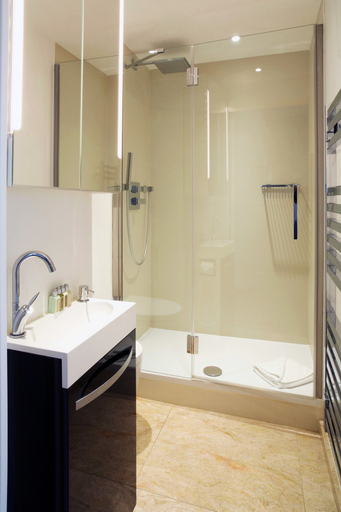 Bathroom 4, Montmartre Residence, Paris