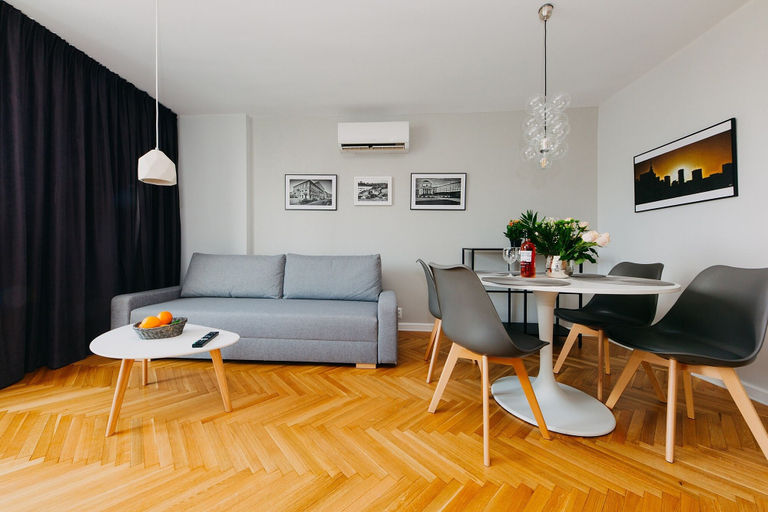Others 5, ShortStayPoland Mokotowska - B60, Warsaw