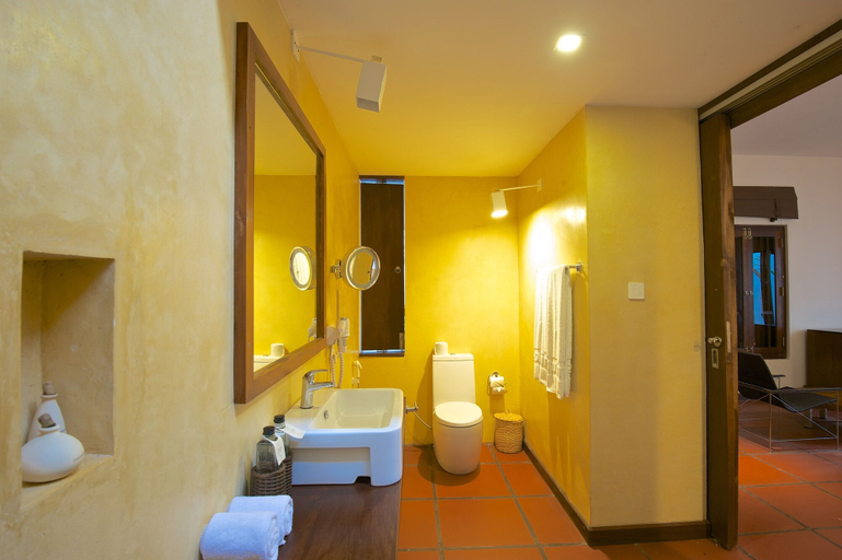Bathroom 5, Jetwing Thalahena Villa, Negombo