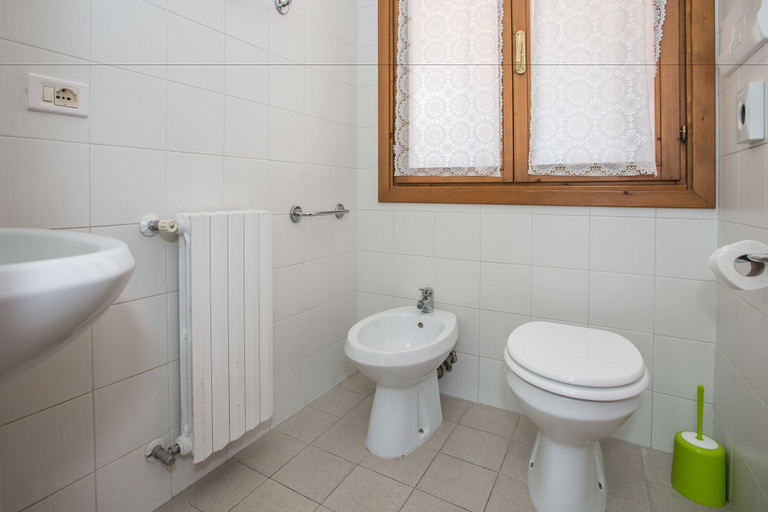 Bathroom 5, Lato Azzurro, Venezia