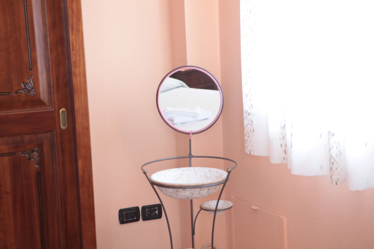 Room 4, B&B Villa Isa, Vibo Valentia