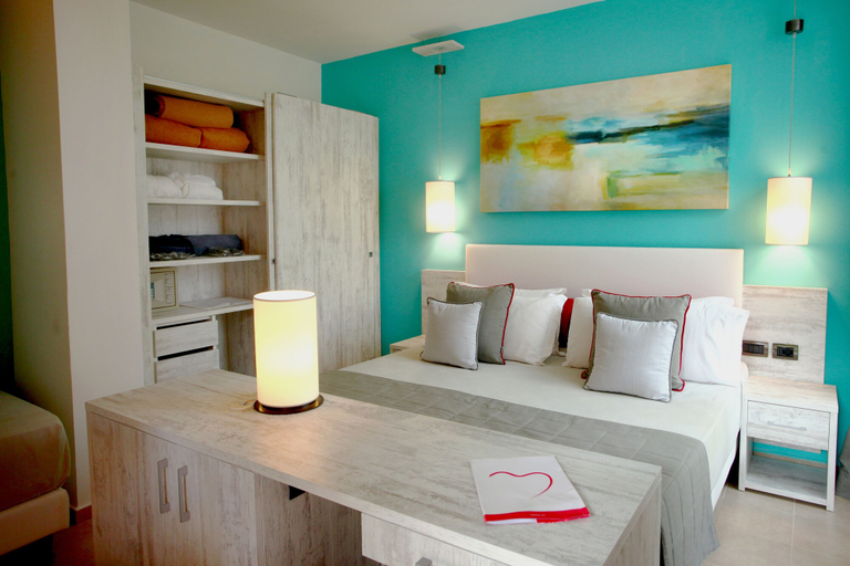 Bedroom 3, VOI Floriana Resort, Catanzaro