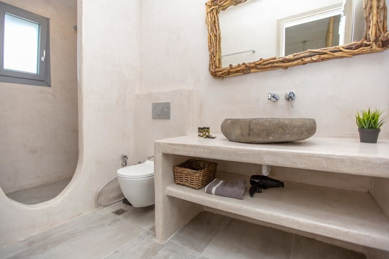 Bathroom 5, Ampelos Residence, South Aegean