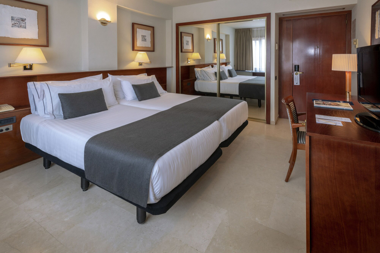 Bedroom 3, Gran Hotel Rey Don Jaime, Barcelona