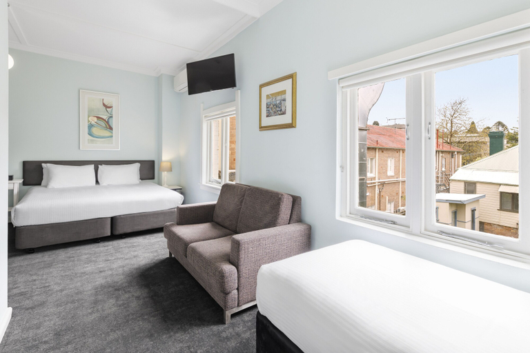 Bedroom 4, Hotel Blue & Cottages, Katoomba, Blue Mountains