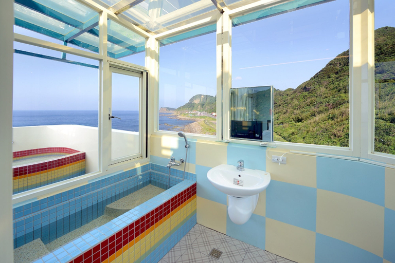 Bathroom 3, FishHome 15 (NO ELEVATOR, Children under six years old are not allowed), New Taipei City