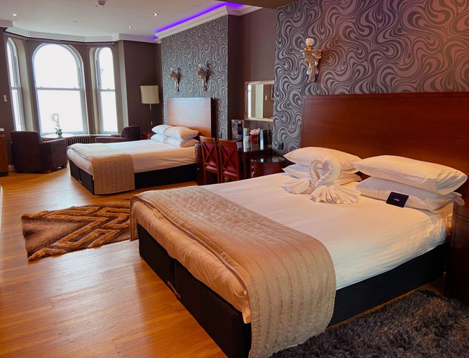 Bedroom 2, Halvard Hotel, Douglas