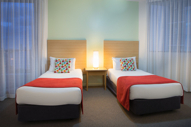 Bedroom 2, Sandy Point Beach Resort, Gold Coast