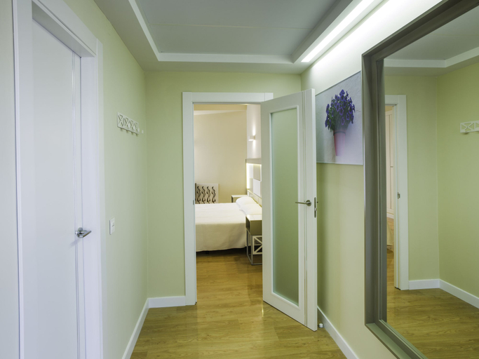 Bedroom 3, Hotel Monarque Torreblanca, Málaga