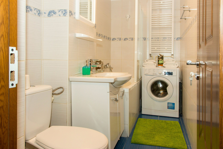 Bathroom, Motru 84 by MRG Apartments, Municipiul Bucuresti